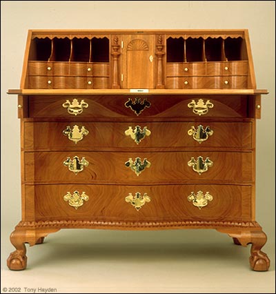 Tony Hayden Furniture and Design, Serpentine Front Slant Top Desk, chosen from several examples of pieces from the furniture collections of the Metropolitan Museum of Art in New York and the Museum of Fine Art in Boston